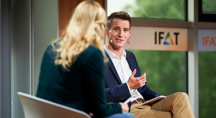 Philipp Eisenmann, Exhibition Director IFAT eröffnet den IFAT impact Business Summit.